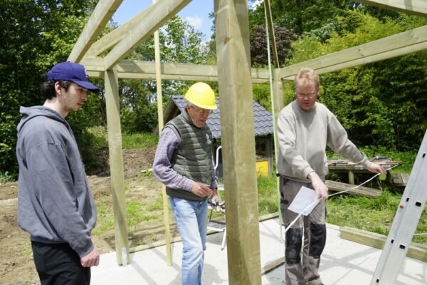 Membres du rotary à l'action